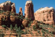 Sedona Oak Creek Canyon Jeep Tour 1.5 hr thumbnail 3