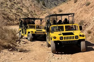 Zion Hummer Tour to Waterfall with Swimming