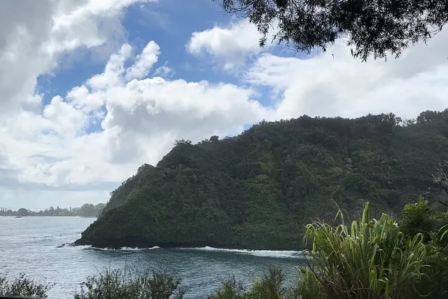Maui Road to Hana Open-Air Jeep Tour - Image 4