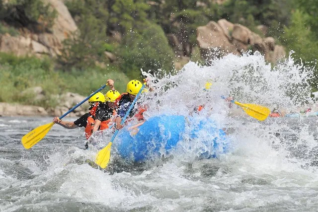 Browns Canyon Rafting Adventure - Image 1