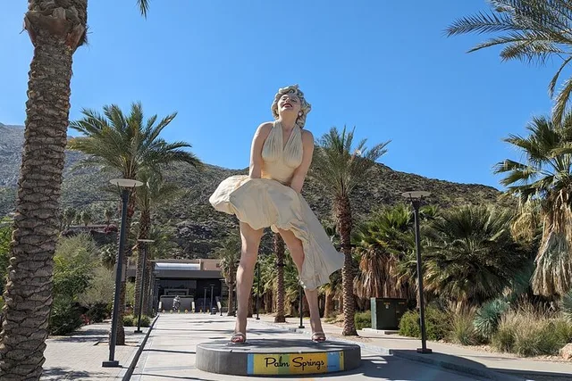 Palm Springs Scavenger Hunt Walking Tour - Image 1