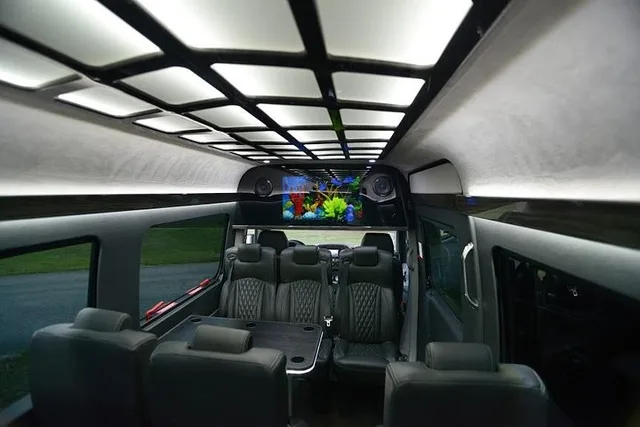 Miami Party Sprinter Bus Tour - Image 3