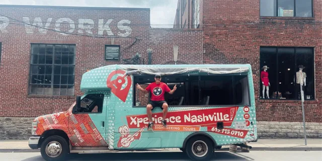 Nashville Open-Air Minibus Sightseeing Tour - Image 5