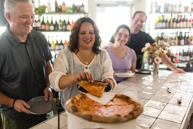 Richmond Church Hill Food Tour - Image 2