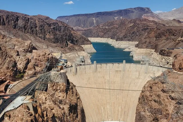 Las Vegas Hoover Dam and Valley of Fire Tour - Image 1