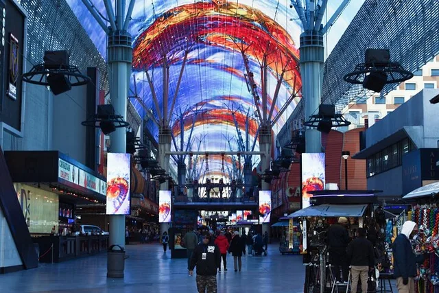 Las Vegas Fremont Street Experience Private Tour - Image 4