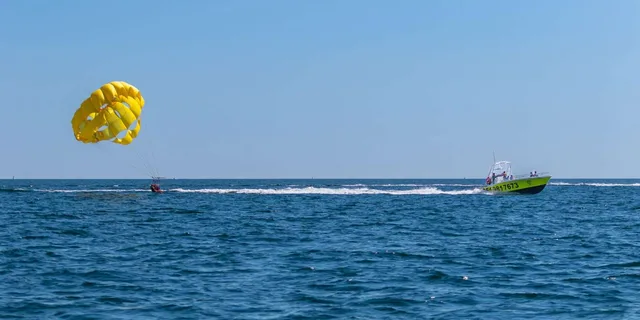 Orange Beach Parasailing Experience - Image 3
