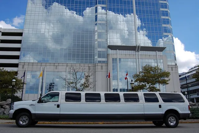 Hampton Roads Limousine Transportation - Image 4