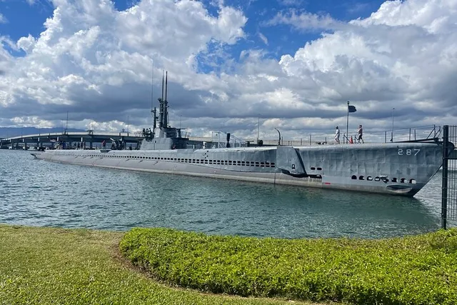Waikiki Pearl Harbor Shuttle - Image 4
