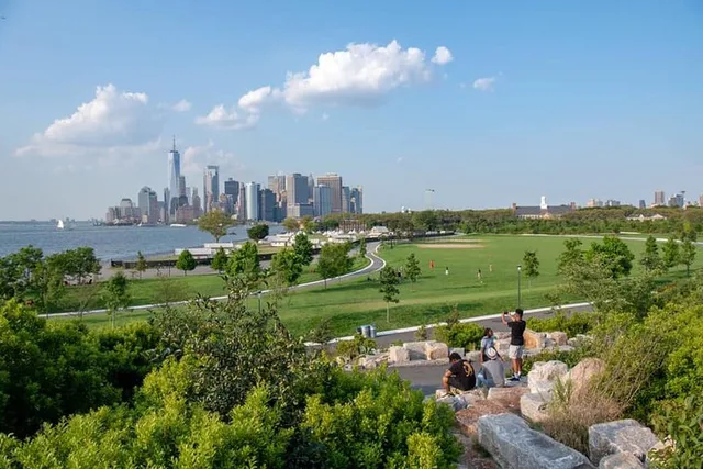 New York City Biking Tour of Governors Island - Image 5