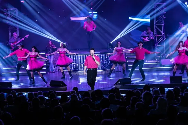 Branson Country Music Show - Image 6