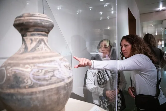 New York Literary Tour at the Metropolitan Museum - Image 6