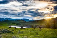 Yellowstone Grand Loop Tour thumbnail 4