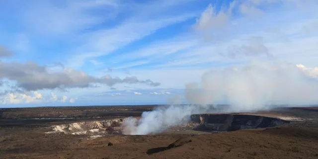 Hilo Volcano and Waterfall Tour with Lunch - Image 4