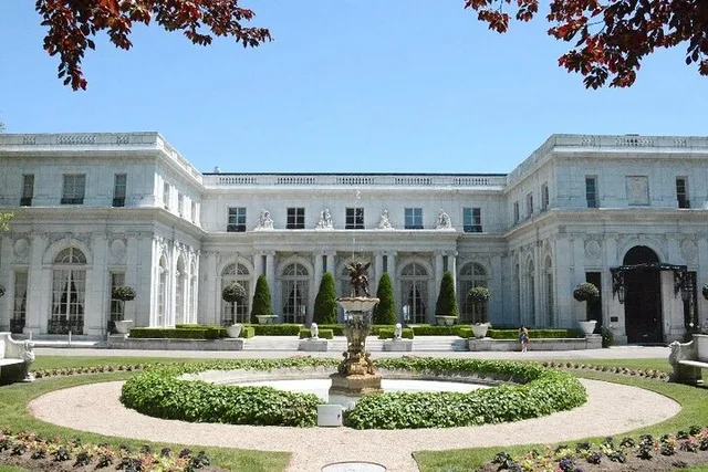 Newport Gilded Age Self-Guided Driving Tour - Image 1