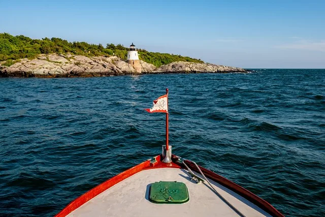 Newport Sightseeing Boat Tour aboard Rum Runner II - Image 3