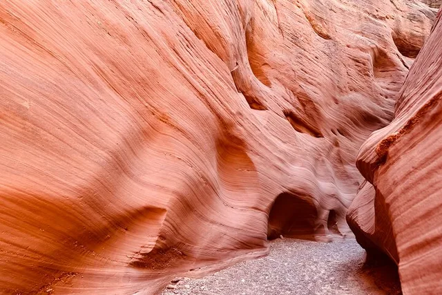 Lake Powell Kayak and Water Antelope Canyon Tour - Image 5