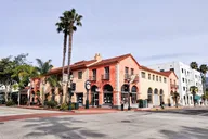 Santa Barbara Family Walking Adventure thumbnail 6
