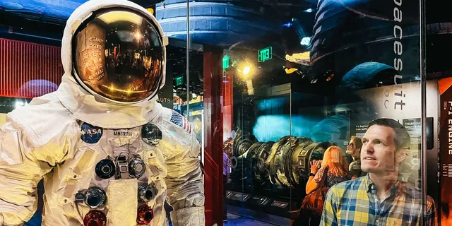 Washington DC Air & Space Museum Guided Tour 2.5 hr - Image 3
