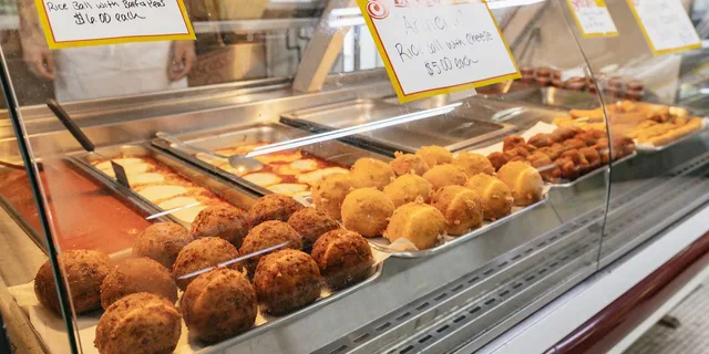 New York City Little Italy Food Tasting Tour - Image 4