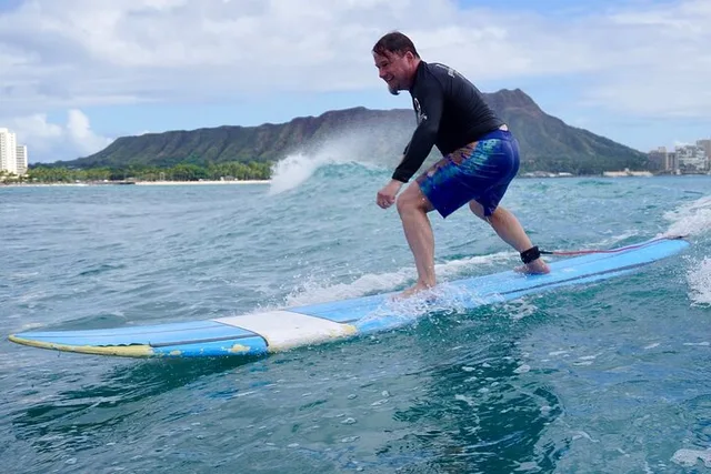 Honolulu Surfing Lesson 1.5 hr - Image 4