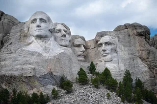 Mt Rushmore, Crazy Horse & Custer State Park Private Tour