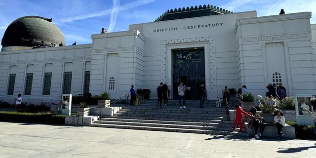Los Angeles Griffith Park Observatory Comedy Tour - Image 4