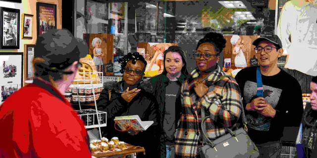 Providence Food Tour with Crime Stories - Image 5
