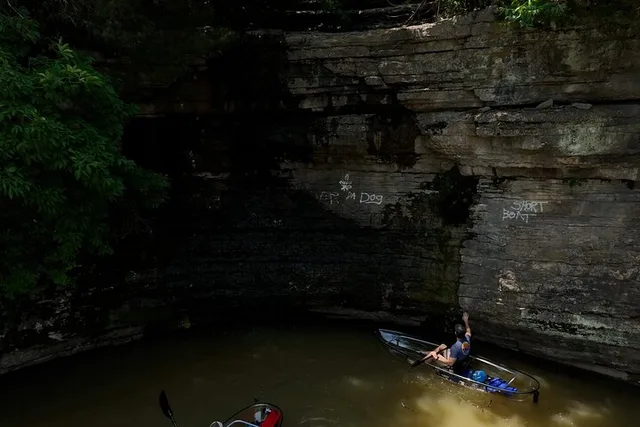 Old Hickory Lake Clear Kayak Tour - Image 6