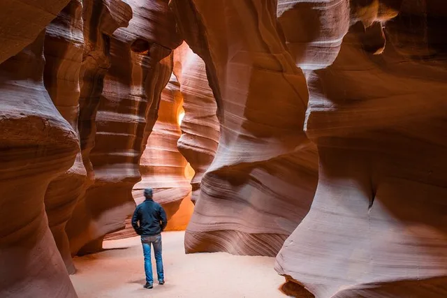 Sedona Antelope Canyon and Horseshoe Bend Tour - Image 1