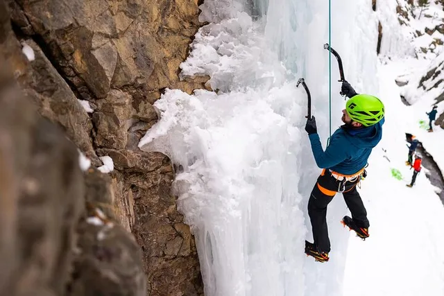 Ouray Ice Climbing Adventure - Image 2
