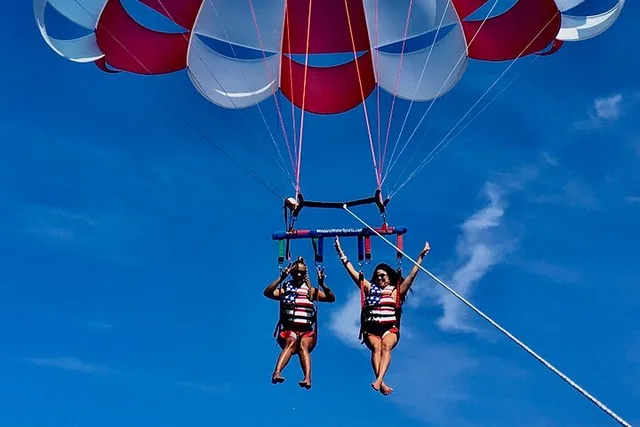 Fort Myers Beach Parasailing Experience - Image 3