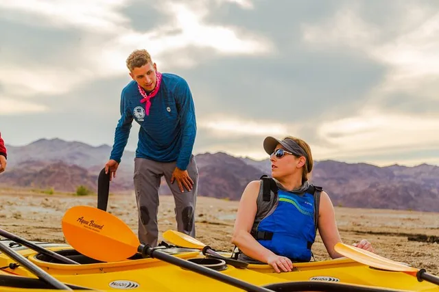 Las Vegas Lake Mead Kayak Tour 2 hr - Image 2