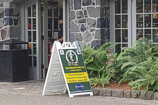 Multnomah Falls Trolley Tour Day Pass - Image 4