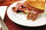 New York Flatiron Food, History, and Architecture Tour thumbnail 2