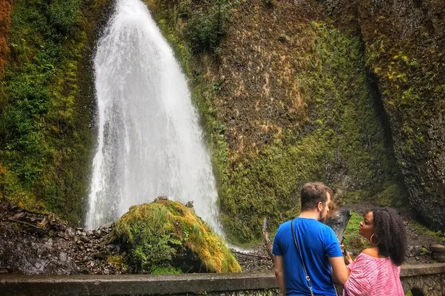 Portland Columbia River Gorge Hiking Tour - Image 4