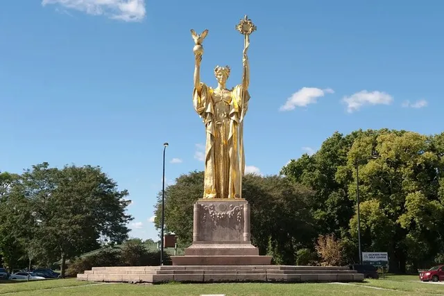 Chicago Bus Tour of Devil in the White City - Image 4