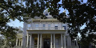 New Orleans Garden District Walking Tour
