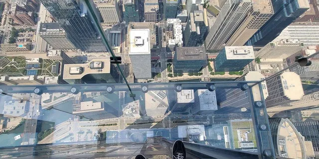 Chicago Skydeck Dinner Experience - Image 6