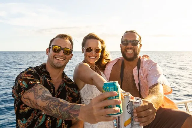 Waikiki Sunset Party Cruise with Live DJ - Image 6