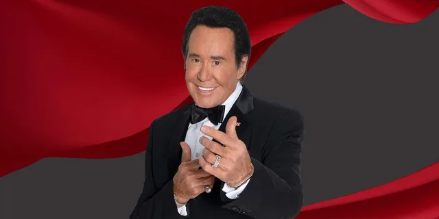 Las Vegas Wayne Newton Show - Image 3
