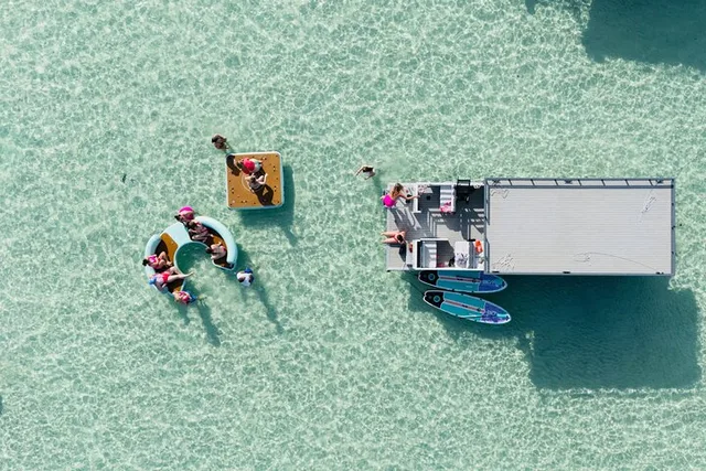 Destin Crab Island Boat Charter - Image 1