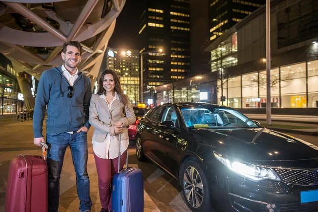 New York LaGuardia Airport Arrival Transfer - Image 1