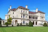 Newport Open Air Trolley Tour with Breakers Admission thumbnail 2