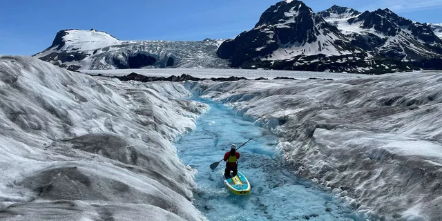 Anchorage Knik Glacier Helicopter and Paddleboarding Tour - Image 6
