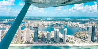 Miami Airplane Tour with Drinks 30 min