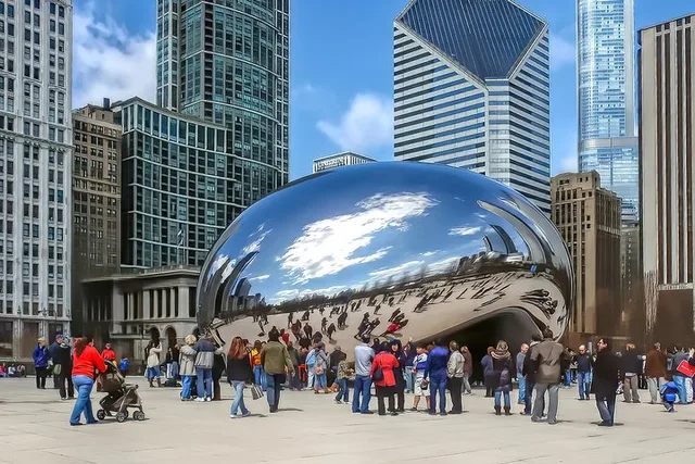 Chicago Walking Tour of Artsy Cultural Landmarks - Image 3