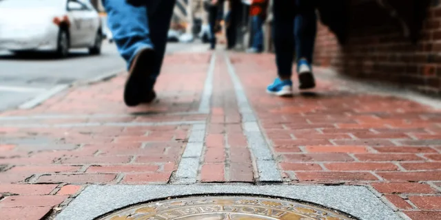 Boston Freedom Trail Walking Tour - Image 1
