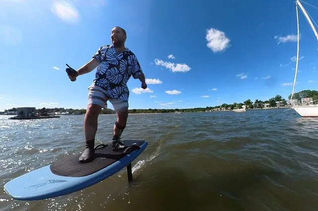 New York E-Foil Surfing Experience 90 Min - Image 5