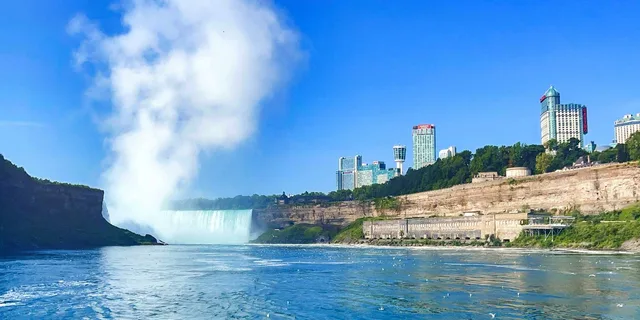 Niagara Falls Maid of the Mist Boat Tour 2 hr - Image 3